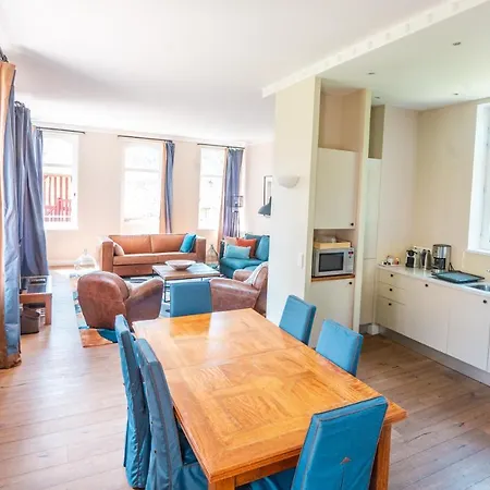 Le Clos De Grace Bed & Breakfast 4*