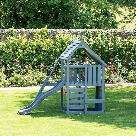 Le Clos De Grace Bed & Breakfast 4*