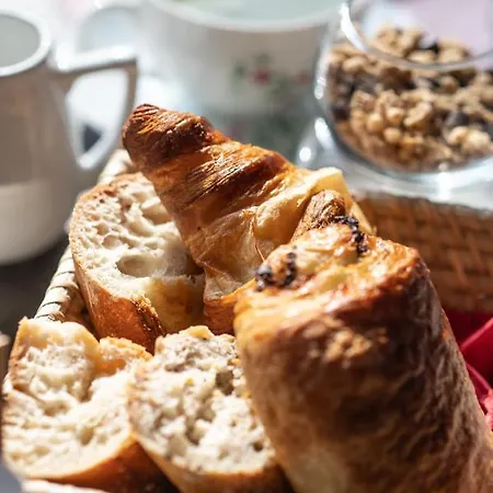 Le Clos De Grace Bed & Breakfast