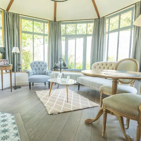 Le Clos De Grace Bed & Breakfast Equemauville