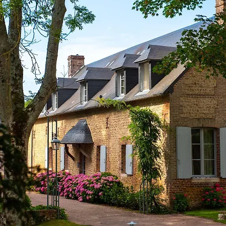 Le Clos De Grace Bed & Breakfast 4*