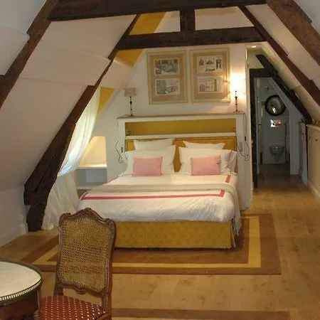 Le Clos De Grace Bed & Breakfast 4*