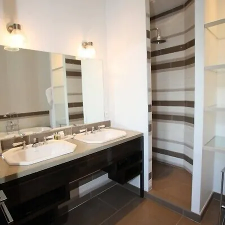 Le Clos De Grace Bed & Breakfast