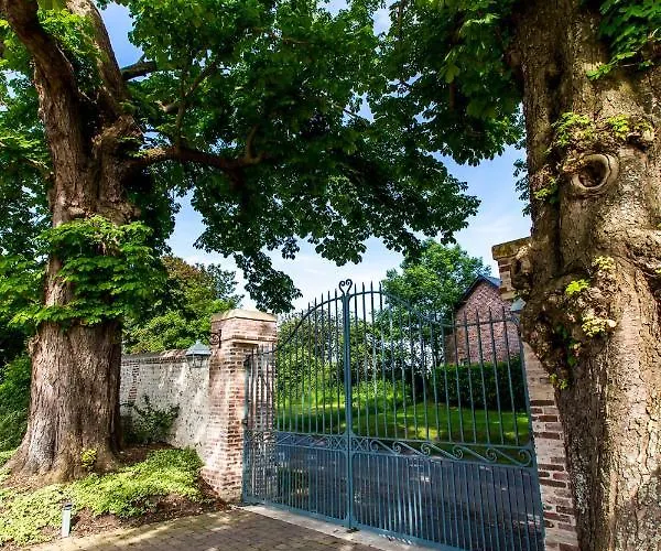 Le Clos De Grace Bed & Breakfast