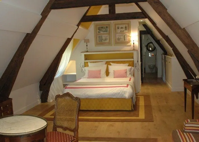 Le Clos De Grace Bed & Breakfast 4*