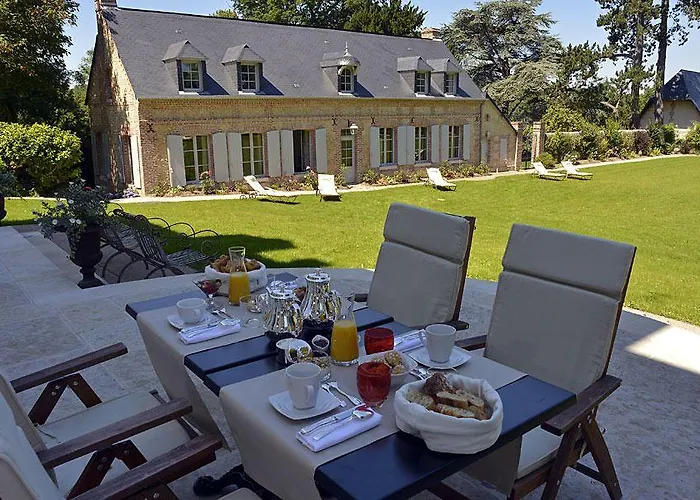 Le Clos De Grace Bed & Breakfast 4*