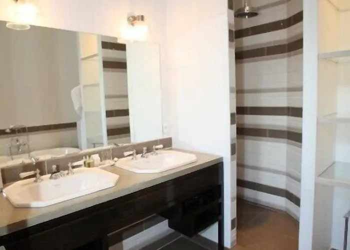 Le Clos De Grace Bed & Breakfast