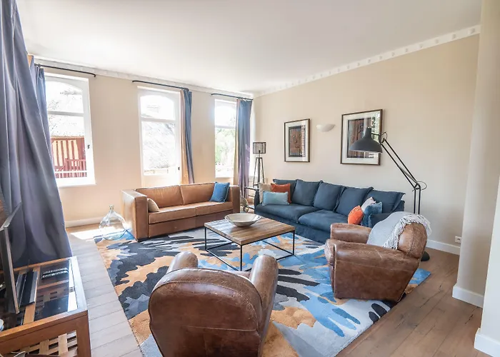 Le Clos De Grace Bed & Breakfast 4*